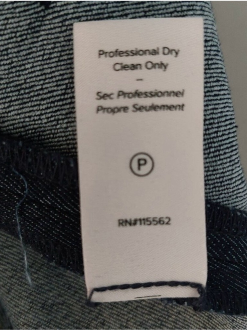 Cinq à Sept Tous Les Jours Chantal Dark Blue High Rise Cropped Jeans - Picture 11 of 11